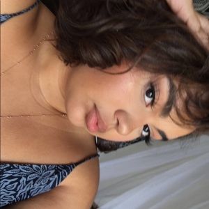 Meet your Posher, Angelina